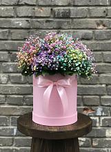 Цветочная композиция из Гипсофила и Розы в шляпной коробке #REPLACE_PRED# Озерске