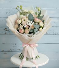 Букет цветов из:  Розы и Лизиантусы в Озерске