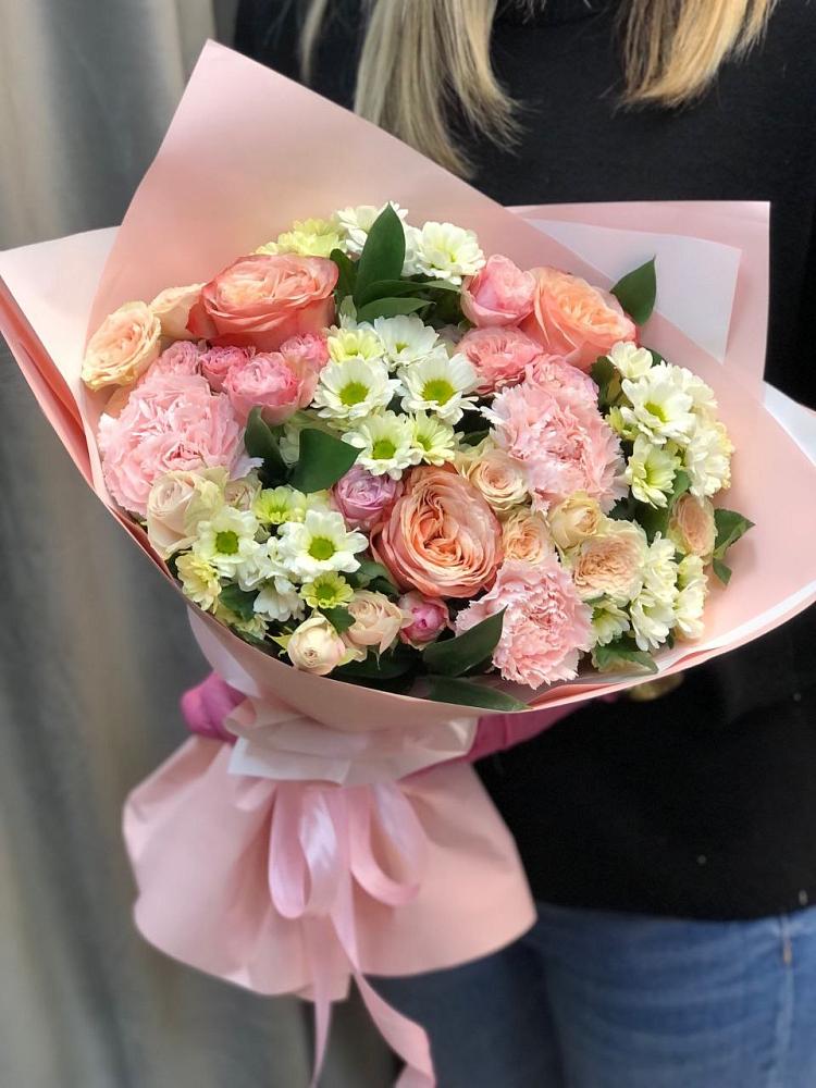 Букет цветов из: Гвоздики, Розы и Хризантемы в Озерске