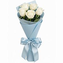 Букет 5 Белых роз Проуд в Озерске