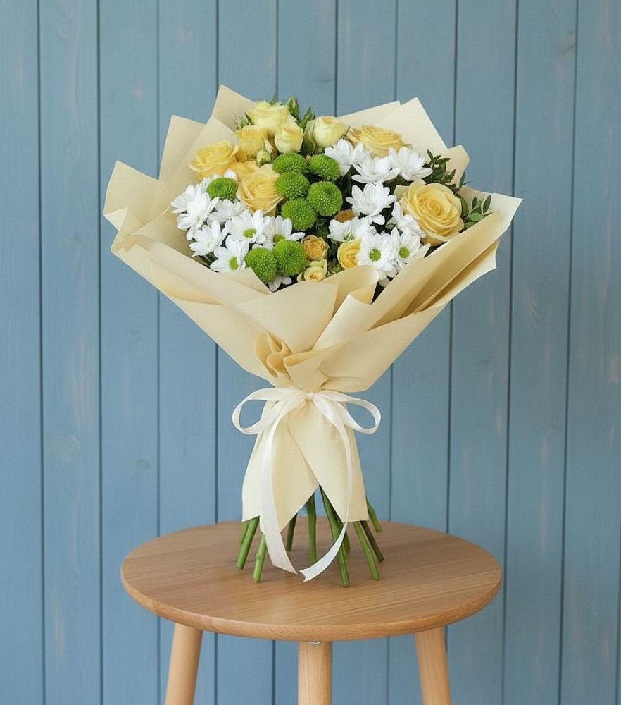 Букет цветов из: Хризантемы и Розы в Озерске