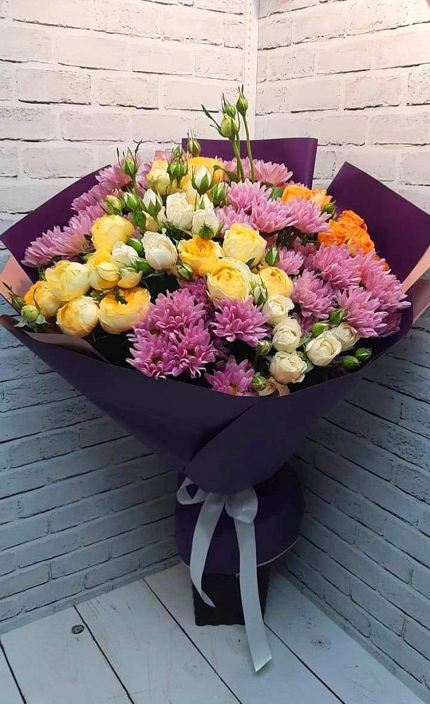 Букет цветов из: Хризантемы и Розы в Озерске