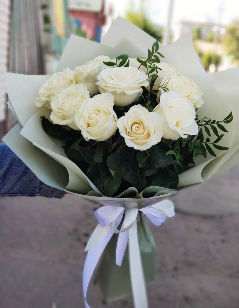 Букет Белые розы Проуд в Озерске