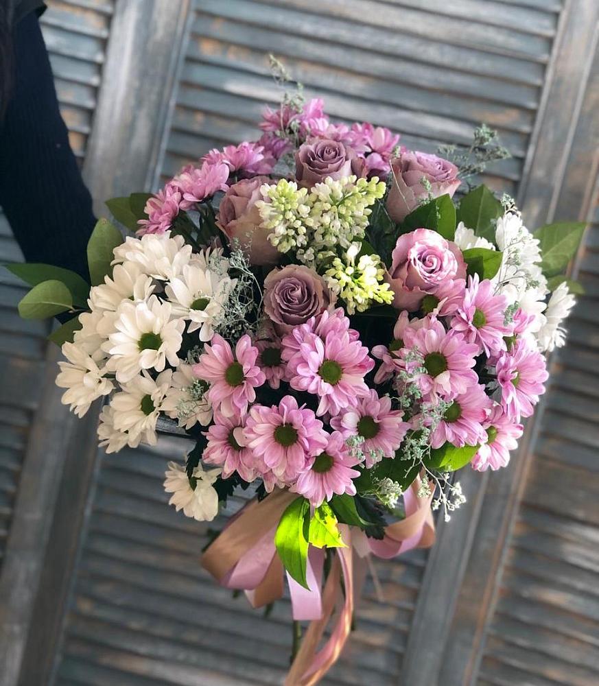 Букет цветов из: Хризантемы и Розы в Озерске