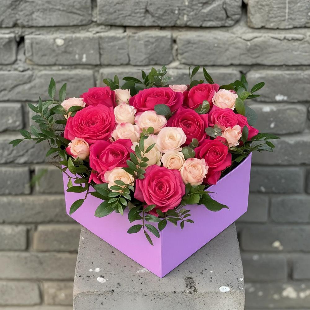 Цветочная композиция из Розы в коробке в Озерске