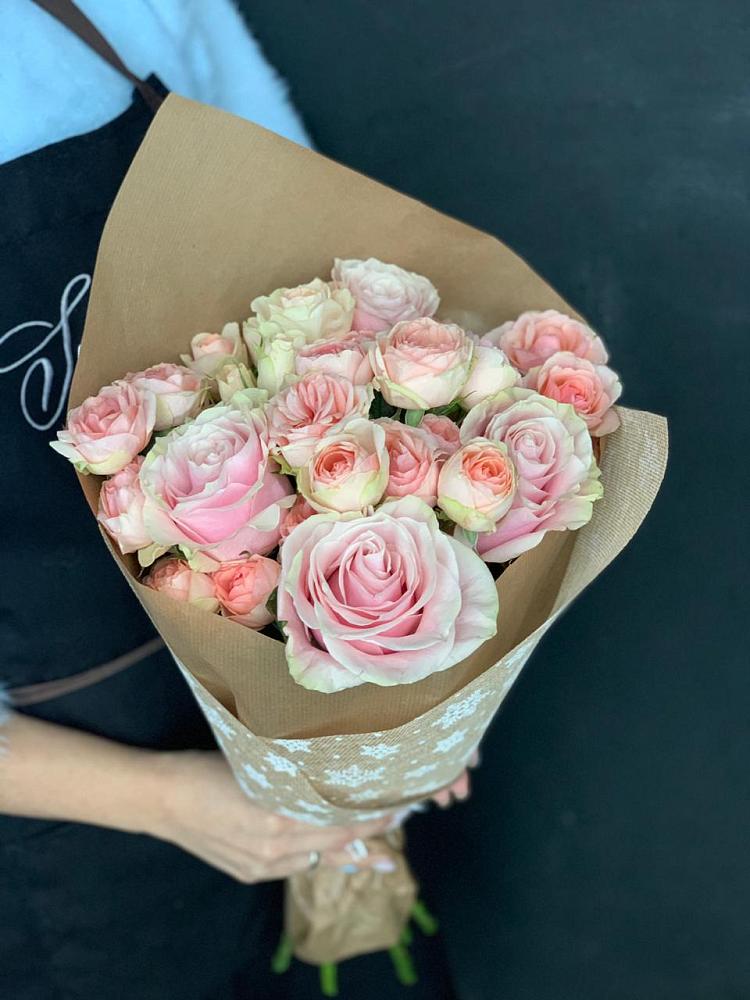 Букет цветов из: Хризантемы и Розы в Озерске