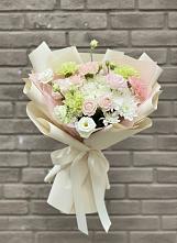 Букет цветов из:  Гвоздики, Розы, Лизиантусы и Хризантемы в Озерске