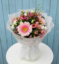 Букет цветов из:  Герберы, Альстромерии и Лизиантусы #REPLACE_PRED# Озерске