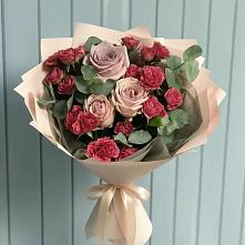 Букет цветов из:  Гвоздики и Розы в Озерске