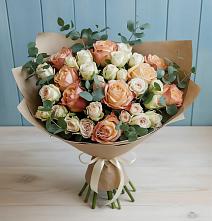 Букет цветов из:  Альстромерии и Розы в Озерске